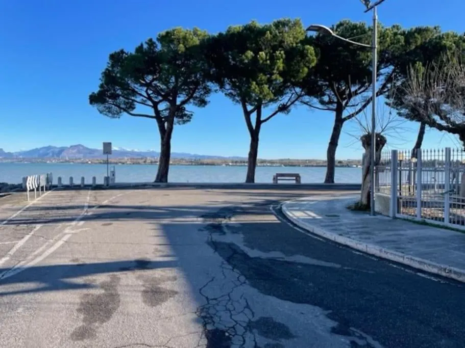Apartment La Tua Casa Al Lago Peschiera del Garda