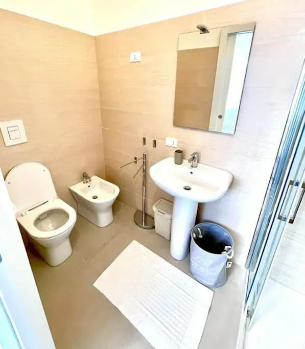 La Tua Casa Al Lago Peschiera del Garda 0*,